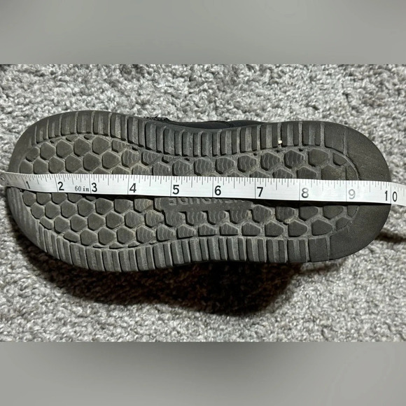 Hey Dude Bradley Youth Size 3.5 Boots - Picture 8 of 8